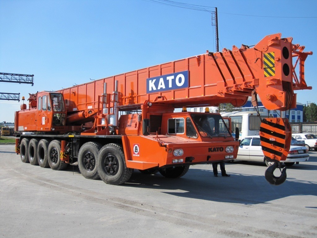 Автокран Kato NK-1200 120 тонн